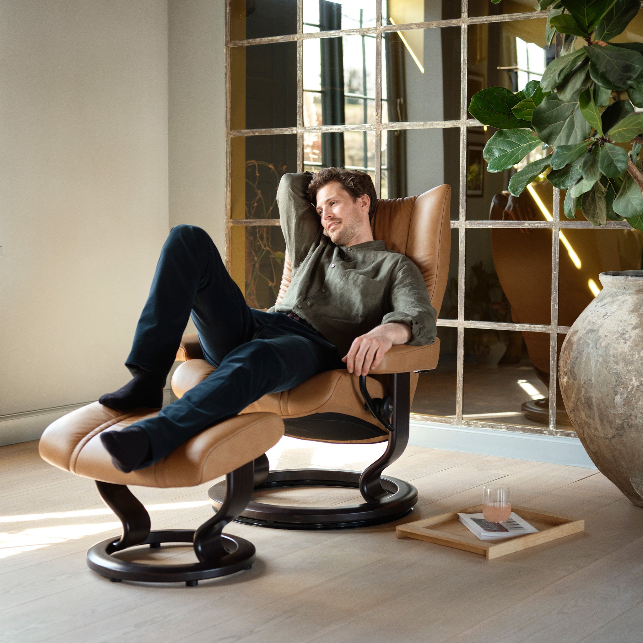 Swivel Recliner Raymour And Flanigan Power Lift Chairs Fenton